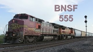 preview picture of video 'BNSF 555 East at Ancona, Illinois on 7-17-2013'