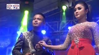 Download lagu Anisa Rahma feat Bobby DK - Bingkisan Rindu mp3 Download lagu Anisa Rahma feat Bobby DK - Bingkisan Rindu mp3