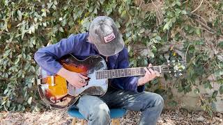 Video thumbnail for The Loar LH-600 Mother Maybelle Carter Archtop Guitar played by Cameron Knowler by 1929 Pickguards