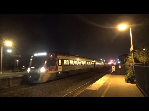 V/Line 3VL30 At North Shore Station