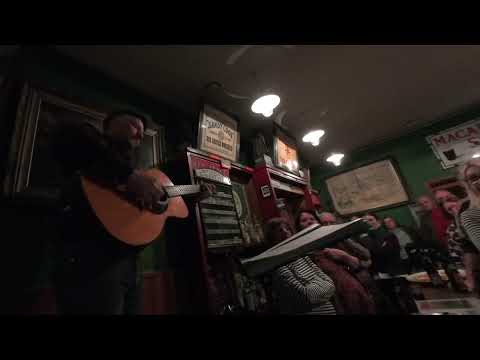 Dominik Plangger Live im Vintage Pub München 1/2