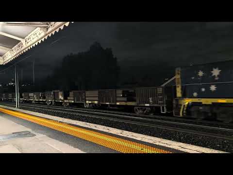 Pacific National NR76 NR13 7XM4 train Middle Footscray