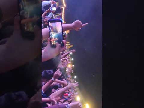 MERE GULLY MEIN/ Performed by DIVINE at ZOMALAND Hyderabad 2020