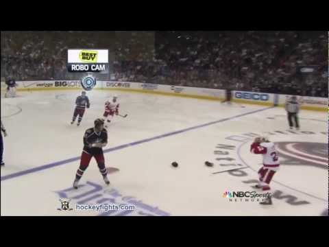 Jordin Tootoo vs Jared Boll