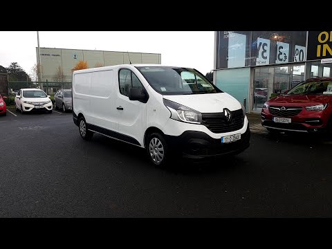 171D35431 - 2017 Renault Trafic LMB- TWIN TURBO 59 PER WEEK 13,995