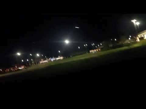 ÁGUAS DE STA BÁRBARA SP. É NOITE, NADA SE SABE.