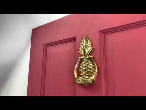 download lagu mp3 mp4 Pineapple Door Knocker, download lagu Pineapple Door Knocker gratis, unduh video klip Pineapple Door Knocker