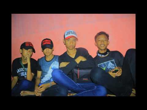 Ben Utomo - Different Class Ft Macbee & A.Nayaka