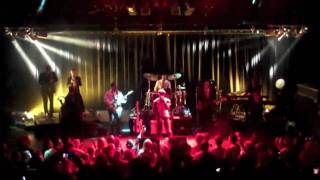 Raphael Saadiq &quot;Underdog&quot; (Sly Stone Cover). Encore from Mejeriet Lund, Sweden 10.16.09 (Part 1)