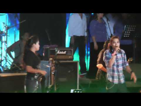 R Zarni + Nge Nge - Doe Chit Mi Tar A Pyit Shi Lar