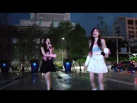 Daisy Daisy : คลั่งรัก @ Siam Walking Street - Siam【4K 60FPS】