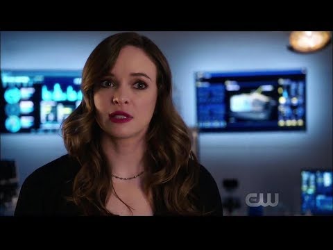 The Flash 4x21 Caitlin asks Amunet to bring Killer Frost back