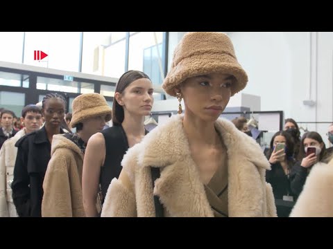 MARYLING Backstage Fall 2022 Milan - Fashion Channel