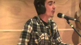 The Amazing Sessions: ThisFamiliarSmile - Red Wine