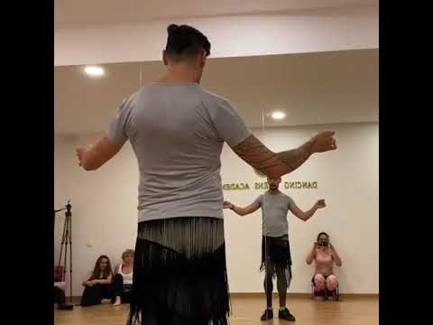 Bellydance Master Teacher:Oscar Flores (Barcelona)Music: Shik shak dumBy Khader Ahmad