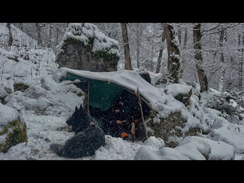 3 days caught in heavy snowfall under rocks | No sleeping bag, no food