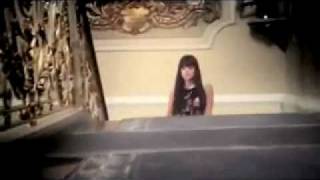 Lily Allen-Him[MUSIC VIDEO]