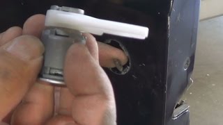 How to Replace Door Locks on Ford Trucks by Howstuffinmycarworks