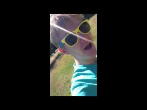 Bubbzie - Aye Woa ( music video )