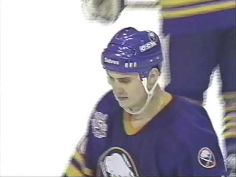 Alexander Mogilny Goal - Game 5, 1995 ECQF Flyers vs. Sabres
