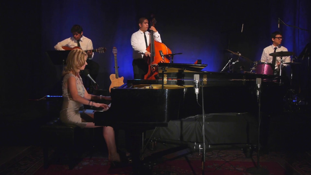 Promotional video thumbnail 1 for Jennifer Scott