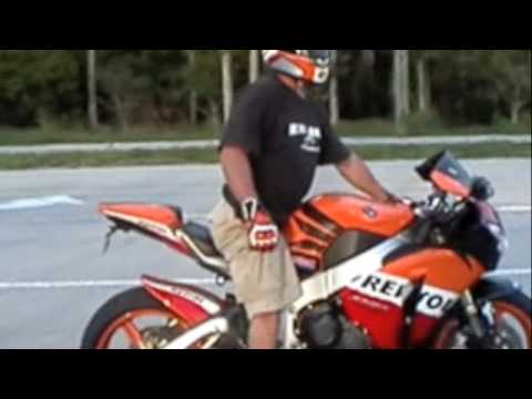 RC autó vs. Repsol motor