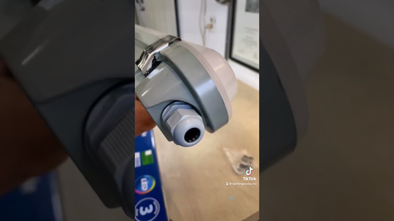 Unboxing luminario a prueba de vapor #lightingdesigner