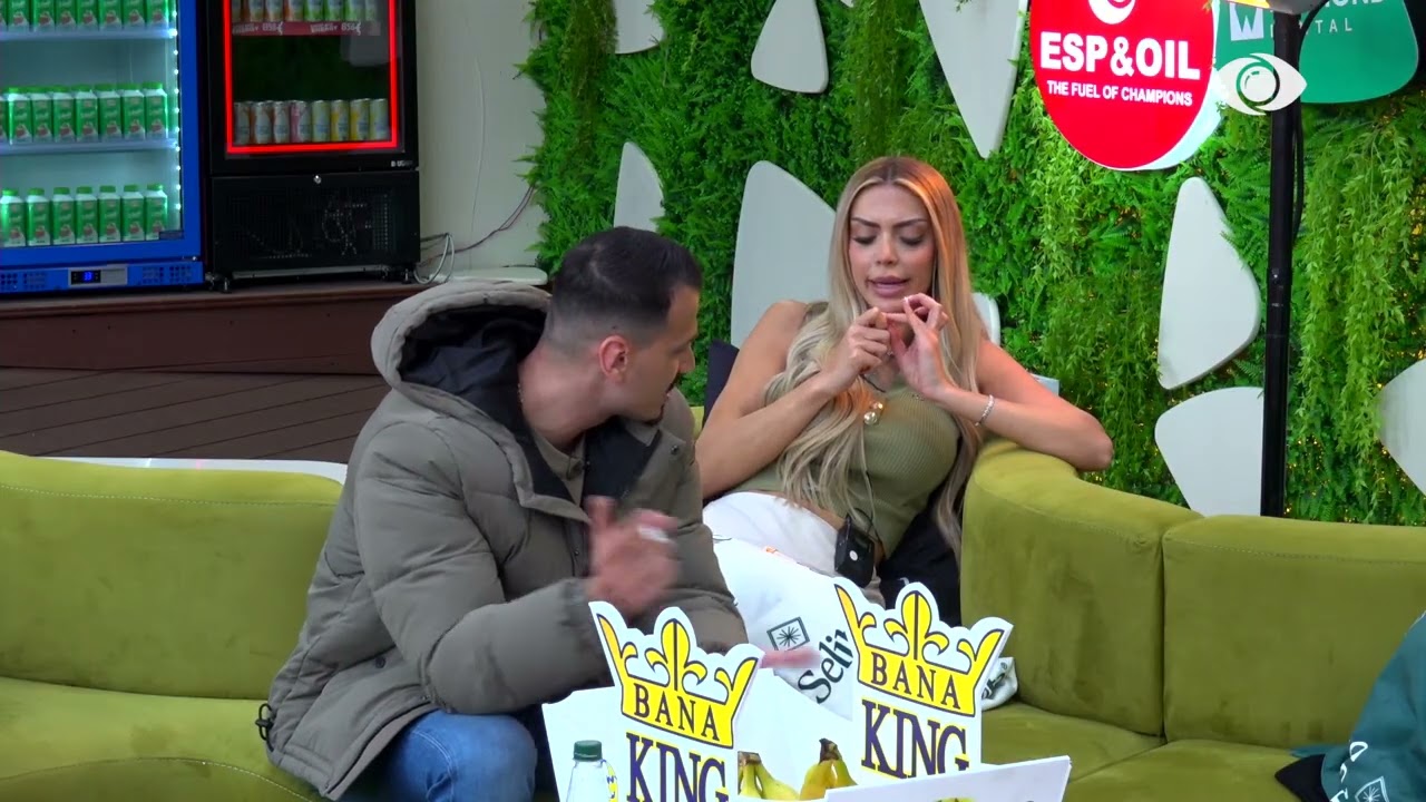 Pse je kaq hipokrit/ Debat mes Stenaldos dhe Mateos