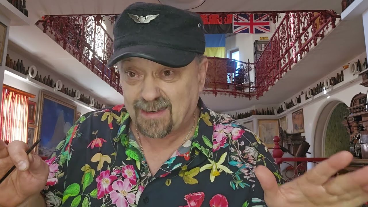 Сегодня все новости хоть-поржёмости. Есть такой жанр - комедия ошибок, вот вн?