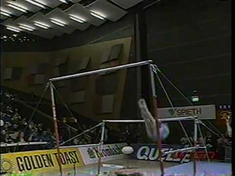Yelena Zamolodchikova - 2002 Cottbus Uneven Bars