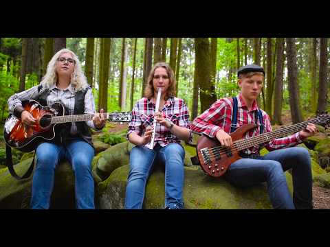 Coventina - Coventina - The Foggy Dew (Official Music Video)