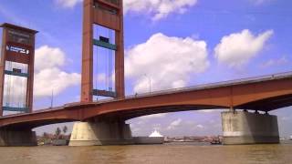 Download lagu Iwan Fals-Celoteh Camar tolol dan Cemar mp3