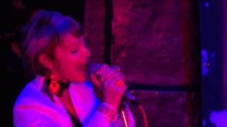 The Primitives - "Thru The Flowers"