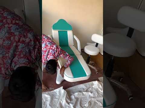 Hydraulic foot operate Derma Chair
