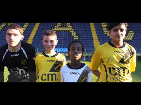 Voetbalclinic bij NAC Breda voor 15 Kinderen van Het Vergeten Kind | Door NAC & CM