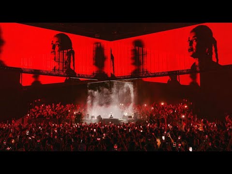 Hannah Laing and doof