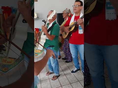 CIA DE REIS GLÓRIA D'OESTE SEGUE CANTANDO APÓS O TERÇO NA IGREJA GIRO 2025/2026 DIA 19/10/2025