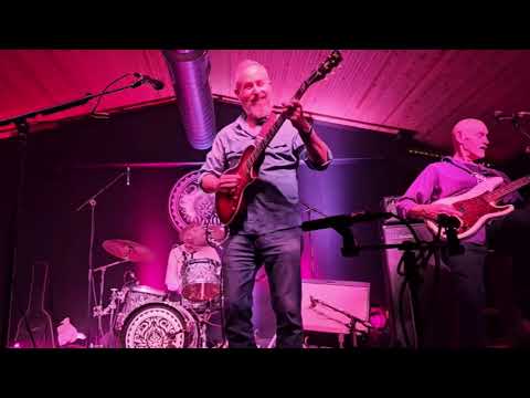 Play Video Youtube Video