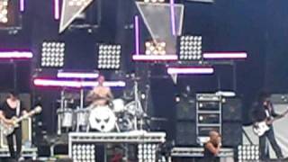 Skunk Anansie strong not weak