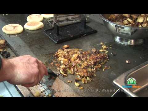 Breakfast & lunch,The Centre Cafe, North Reading, Ma   (978) 664-3603