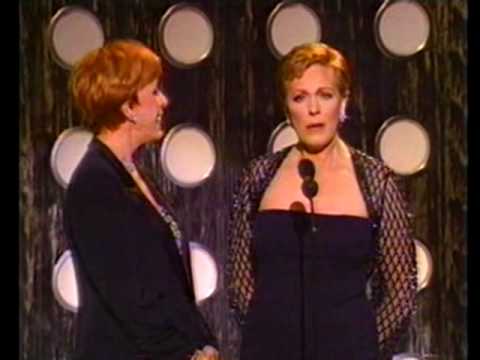 Julie Andrews and Carol Burnett at the 1999 Tonys