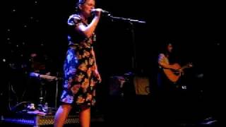 Emiliana Torrini - Lifesaver - Melbourne Forum 18/11/08