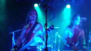 Moonsorrow - Rauniolla @Montpellier (HD).