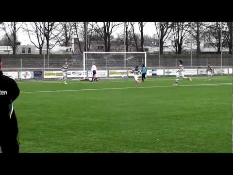 MMC Weert D1 - SHH Herten D1 1-4 (SHH Herten D1 Deelnemer Voetbal talenten toernooi 2013 contr