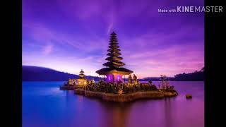 Download lagu VIA AVITA NiNGGAL TATU LIRIK mp3