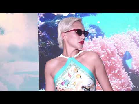 Подиумный показ бренда Flavia Valentini на выставке dreams by CPM body & beach. Сентябрь 2021