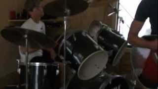 my kinda party- brantley gilbert