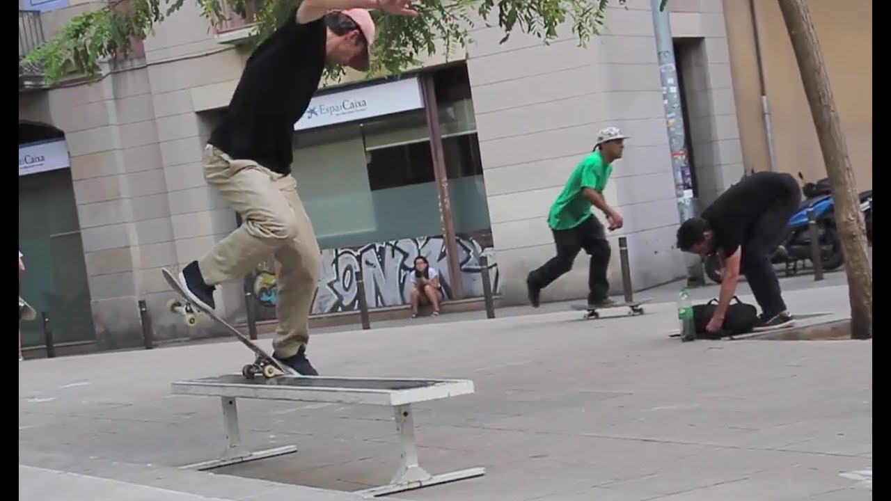 Benches and Banks: Un paseo por Barcelona