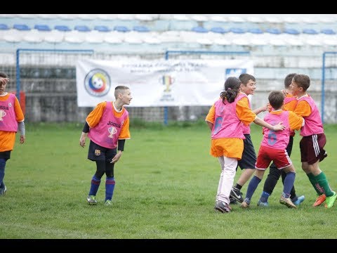 Spectacol în Cupa Satelor la Ișalnița