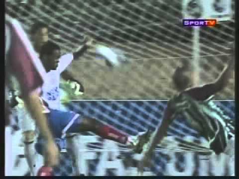 Bahia 2 x 2 Fluminense - 2007 - Melhores Momentos